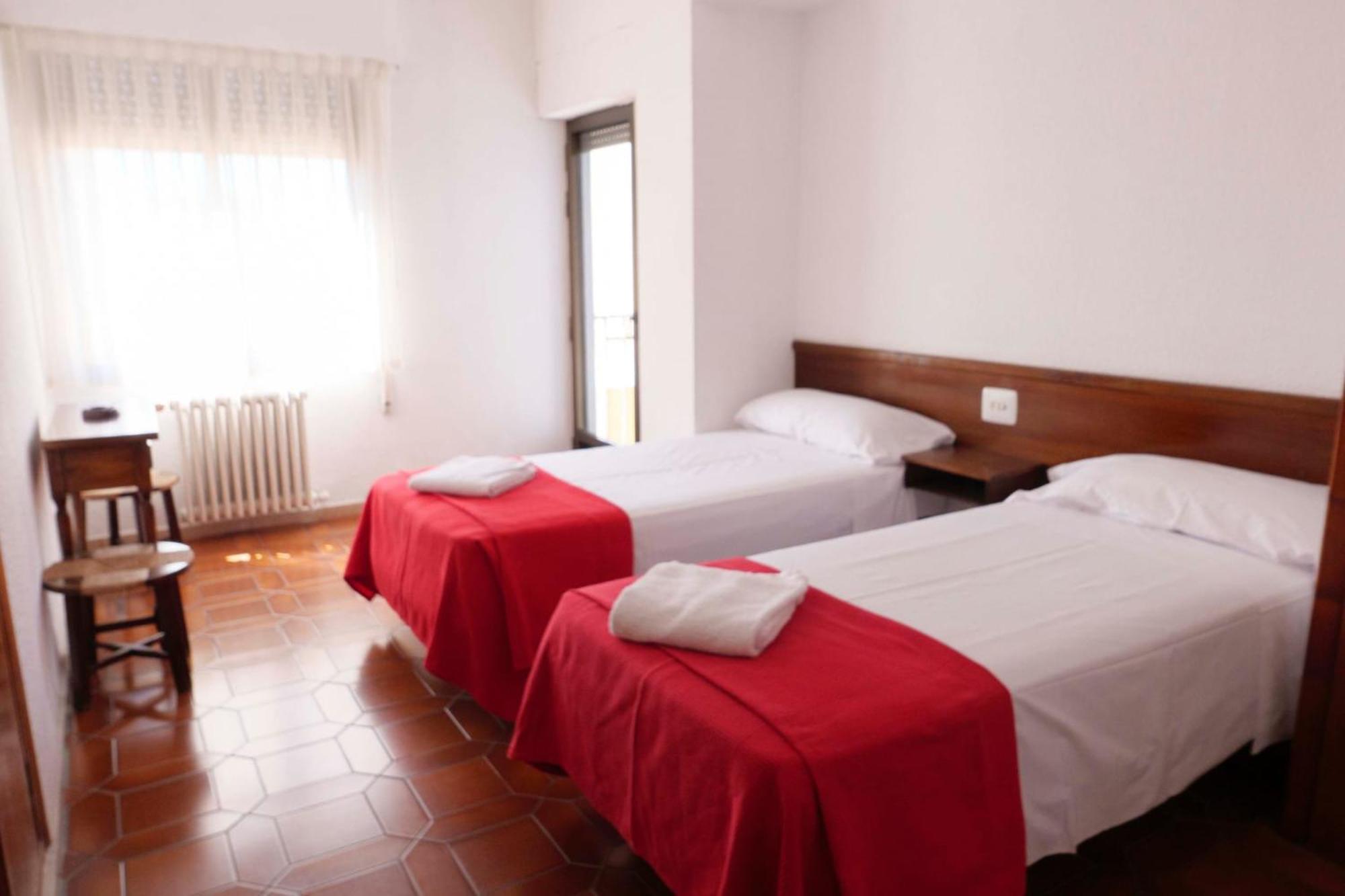 Hostal La Torre Benicassim Ngoại thất bức ảnh