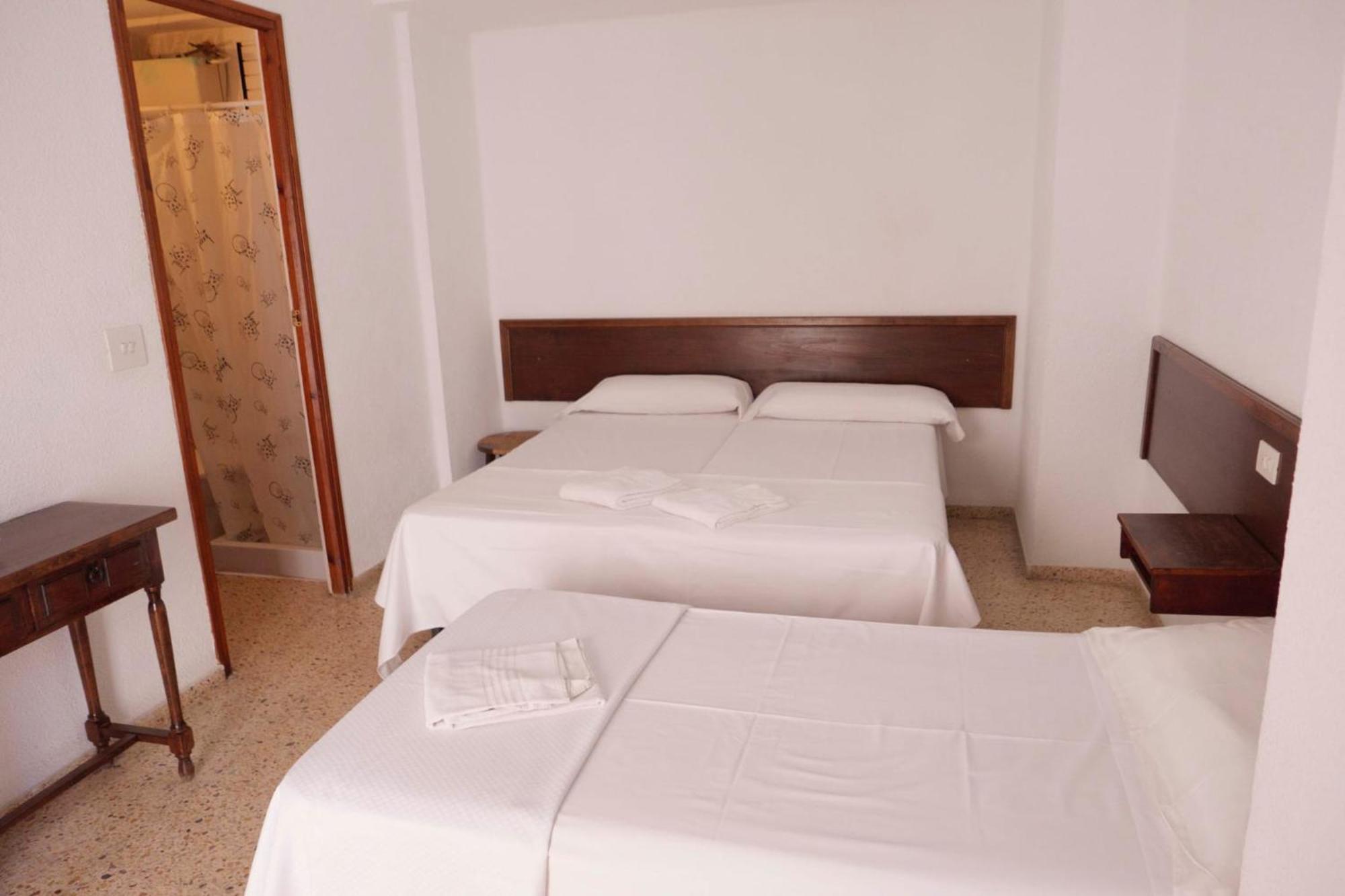 Hostal La Torre Benicassim Ngoại thất bức ảnh
